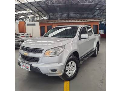CHEVROLET - S10 - 2014/2014 - Prata - Sob Consulta