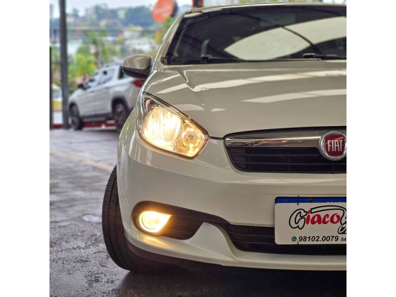 FIAT - SIENA - 2015/2015 - Branca - Sob Consulta