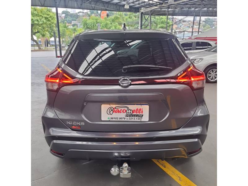 NISSAN - KICKS - 2022/2022 - Cinza - Sob Consulta