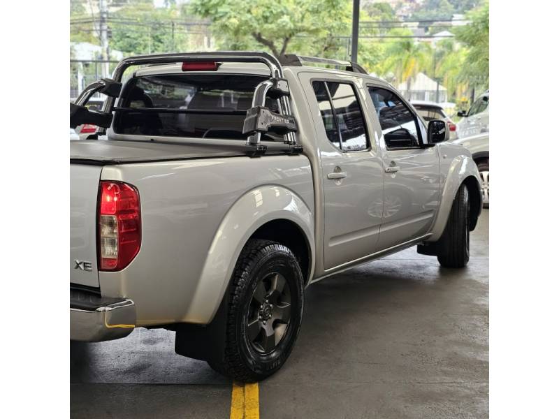 NISSAN - FRONTIER - 2013/2013 - Prata - Sob Consulta