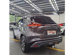 NISSAN - KICKS - 2022/2022 - Cinza - Sob Consulta