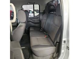 NISSAN - FRONTIER - 2013/2013 - Prata - Sob Consulta