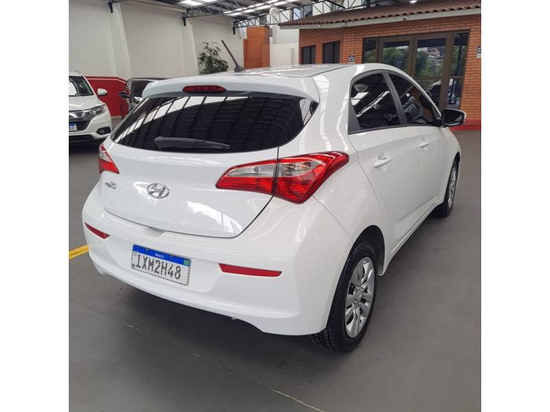 HYUNDAI - HB20 - 2017/2017 - Branca - Sob Consulta