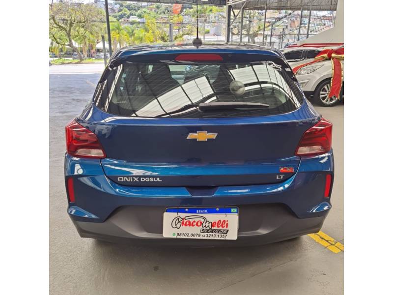 CHEVROLET - ONIX - 2024/2025 - Azul - Sob Consulta