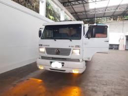 VOLKSWAGEN - 8-120 - 2009/2009 - Branca - Sob Consulta