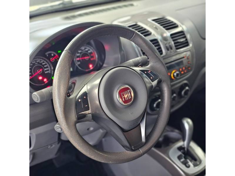 FIAT - SIENA - 2015/2015 - Branca - Sob Consulta