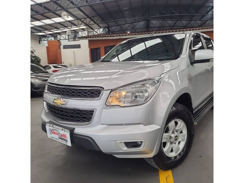CHEVROLET - S10 - 2014/2014 - Prata - Sob Consulta