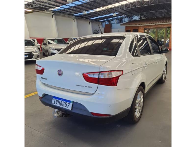 FIAT - SIENA - 2015/2015 - Branca - Sob Consulta