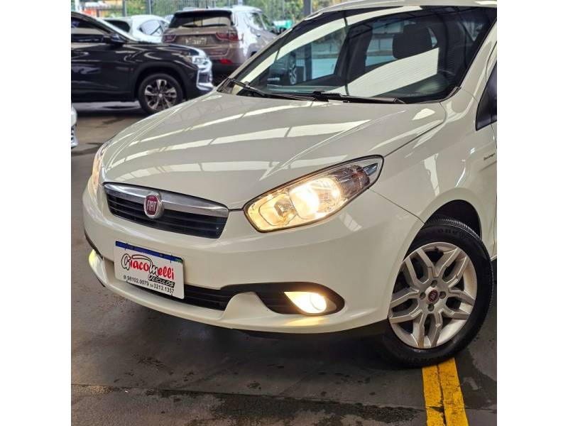 FIAT - SIENA - 2015/2015 - Branca - Sob Consulta