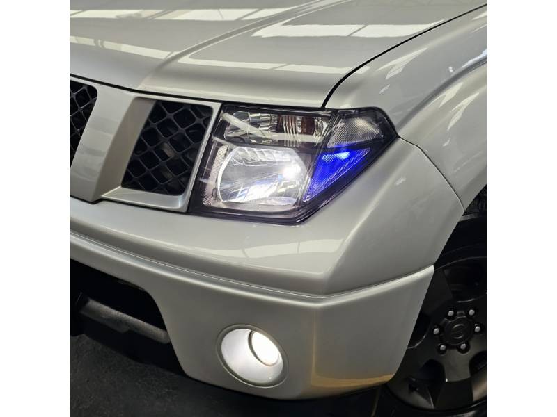 NISSAN - FRONTIER - 2013/2013 - Prata - Sob Consulta